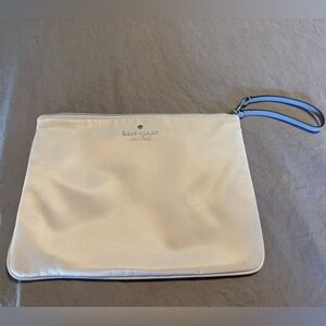 Kate Spade Chelsea Gray Medium Wristlet-EUC-only Used Once